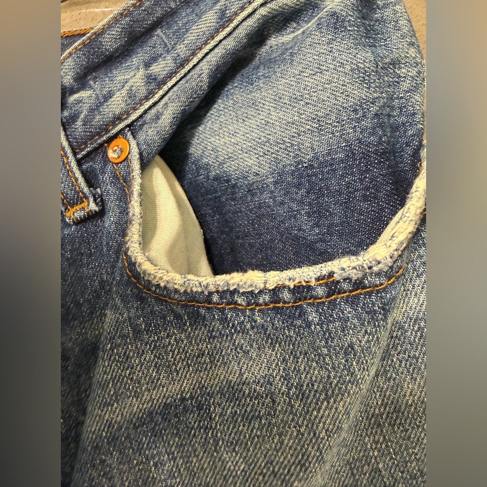 Like New Madewell Low Slung Baggie - Moffat Wash - Size 27 - Picture 10 of 10